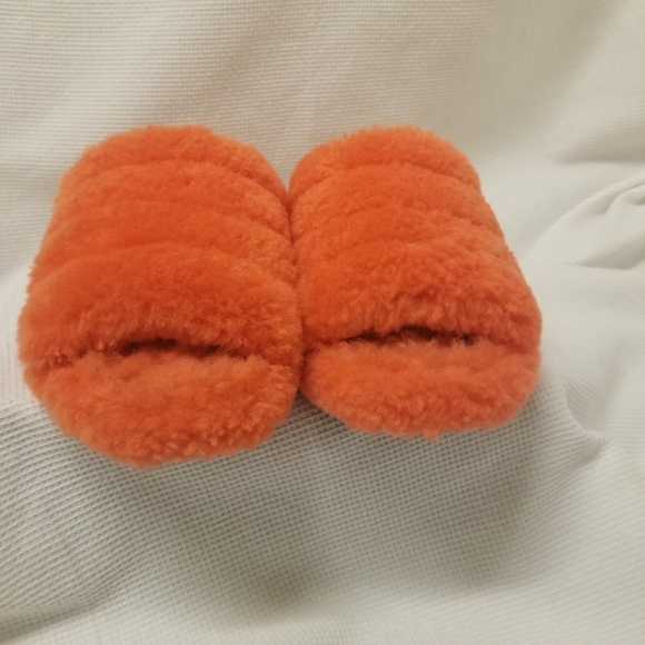 UGG Fluff Yeah Slides - Picture 5 of 9